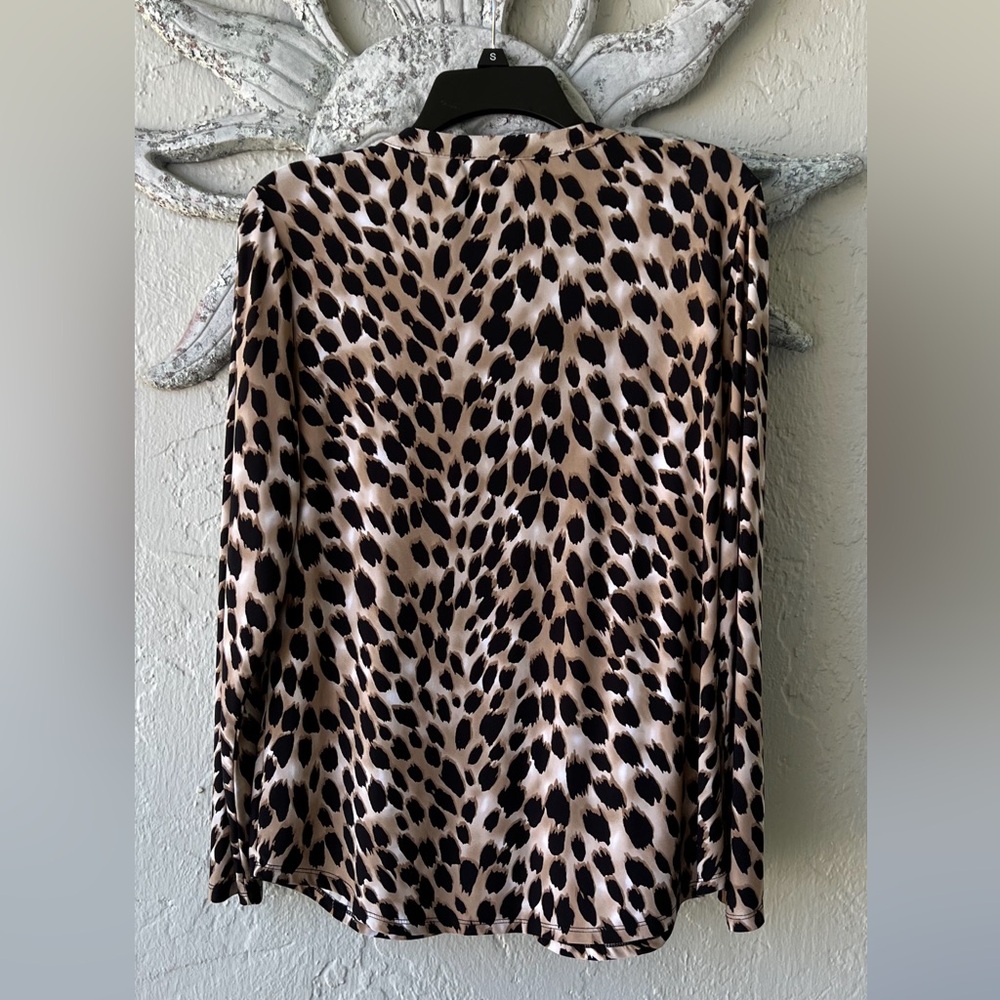 INC International Concepts Ombré Cheetah Zip Pocket Long Sleeve Top Women’s - Picture 4 of 14